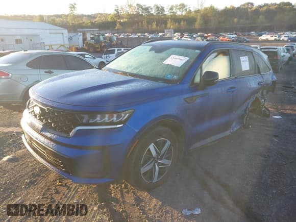 ✅ 2021 Kia Sorento S • VIN: 5XYRL4LC8MG001103 • Лот: 43407682. Опубликован ранее на IAAI с пробегом 60 597 миль. Бесплатный доступ к архиву аукционных продаж из США и подробный отчёт об истории автомобиля на DreamBid. Изображение 2.