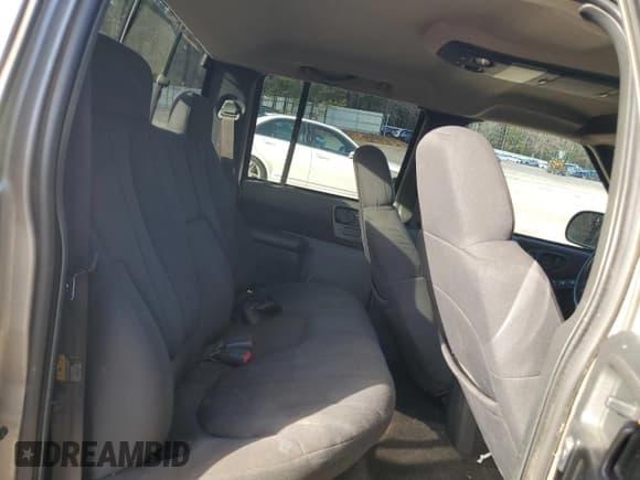 ✅ 2003 Chevrolet S-10 LS • VIN: 1GCDT13X33K174368 • Лот: 47728305. Опубликован ранее на Copart с пробегом 125 151 миль. Бесплатный доступ к архиву аукционных продаж из США и подробный отчёт об истории автомобиля на DreamBid. Изображение 11.