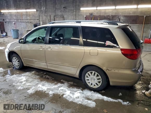 ✅ 2005 Toyota Sienna CE • VIN: 5TDZA23C85S256512 • Lot: 96273595. Listed on Copart with 160,054 mi. Free auction sales archive from the USA and detailed vehicle history report at DreamBid. Image 2.