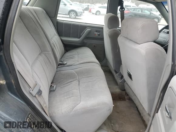 ✅ 1995 Buick Century Limited SL • VIN: 1G4AG55M0S6466922 • Lot: 49531445. Wystawiony na Copart z przebiegiem 1 432 559 mil. Bezpłatny archiwum sprzedaży aukcyjnych z USA i szczegółowy raport historii pojazdu na DreamBid. Zdjęcie 10.