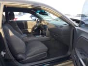 ✅ 2013 Dodge Challenger SXT • VIN: 2C3CDYAG2DH674474 • Lot: 41613428. Wystawiony na IAAI z przebiegiem 170 586 mil. Bezpłatny archiwum sprzedaży aukcyjnych z USA i szczegółowy raport historii pojazdu na DreamBid. Zdjęcie 5.