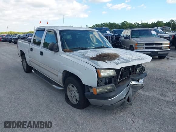 ✅ 2004 Chevrolet Silverado 1500 LT • VIN: 2GCEC13T241402685 • Лот: 43560172. Опубликован ранее на IAAI с пробегом 401 000 миль. Бесплатный доступ к архиву аукционных продаж из США и подробный отчёт об истории автомобиля на DreamBid. Изображение 1.