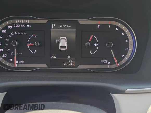 ✅ 2024 Hyundai Tucson SEL • VIN: 5NMJBCDE0RH388608 • Lot: 42844464. Listed on IAAI with 33,123 mi miles. Access the free auction sales archive from the USA and view a detailed vehicle history report at DreamBid. Image 1.