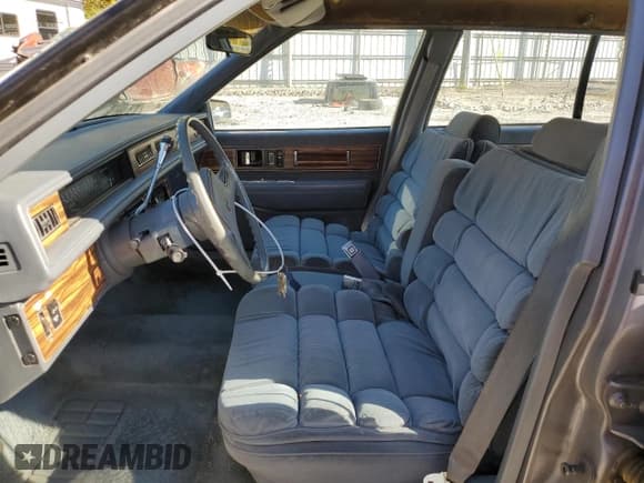 ✅ 1987 Buick Park Avenue • VIN: 1G4CW5133H1442922 • Лот: 75817444. Опубликован ранее на Copart с пробегом 95 455 миль. Бесплатный доступ к архиву аукционных продаж из США и подробный отчёт об истории автомобиля на DreamBid. Изображение 7.
