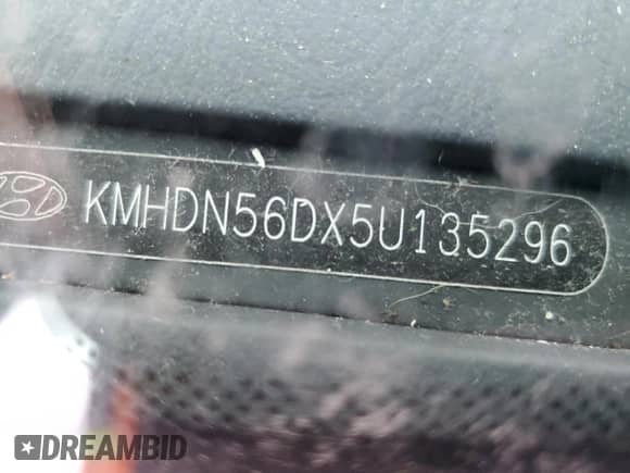 2005 Hyundai Elantra GLS z VIN KMHDN56DX5U135296, wystawiony jako Copart lot #81424734 z przebiegiem 114 683 mil mil oraz Czysty tytuł • Clean title. Historia ofert i sprzedaży dostępna na DreamBid. Obrazek 12.