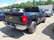 ✅ 2009 Chevrolet Silverado 1500 • VIN: 1GCEC24C49Z103492 • Lot: 43047830. Wystawiony na IAAI z przebiegiem Nie podano. Bezpłatny archiwum sprzedaży aukcyjnych z USA i szczegółowy raport historii pojazdu na DreamBid. Zdjęcie 4.
