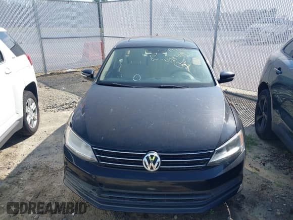 ✅ 2015 Volkswagen Jetta SE • VIN: 3VWD07AJ8FM286815 • Лот: 42850797. Опубликован ранее на IAAI с пробегом Не указан. Бесплатный доступ к архиву аукционных продаж из США и подробный отчёт об истории автомобиля на DreamBid. Изображение 6.