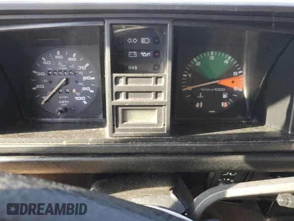 ✅ 1988 Volkswagen Vanagon • VIN: WV2YB0253JH009091 • Лот: 78457704. Опубликован ранее на Copart с пробегом 15 665 миль. Бесплатный доступ к архиву аукционных продаж из США и подробный отчёт об истории автомобиля на DreamBid. Изображение 9.