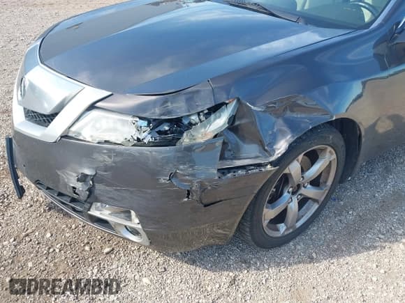 ✅ 2010 Acura TL Technology • VIN: 19UUA9F59AA000520 • Lot: 43119381. Listed on IAAI with 194,216 mi. Free auction sales archive from the USA and detailed vehicle history report at DreamBid. Image 6.