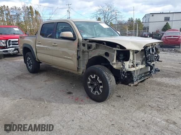 ✅ 2016 Toyota Tacoma SR • VIN: 3TMCZ5AN3GM014024 • Lot: 41234589. Wystawiony na IAAI z przebiegiem 140 632 mil. Bezpłatny archiwum sprzedaży aukcyjnych z USA i szczegółowy raport historii pojazdu na DreamBid. Zdjęcie 1.