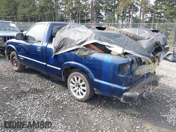 ✅ 2002 Chevrolet S-10 LS • VIN: 1GCCS14WX28227163 • Лот: 41765992. Опубликован ранее на IAAI с пробегом Не указан. Бесплатный доступ к архиву аукционных продаж из США и подробный отчёт об истории автомобиля на DreamBid. Изображение 3.