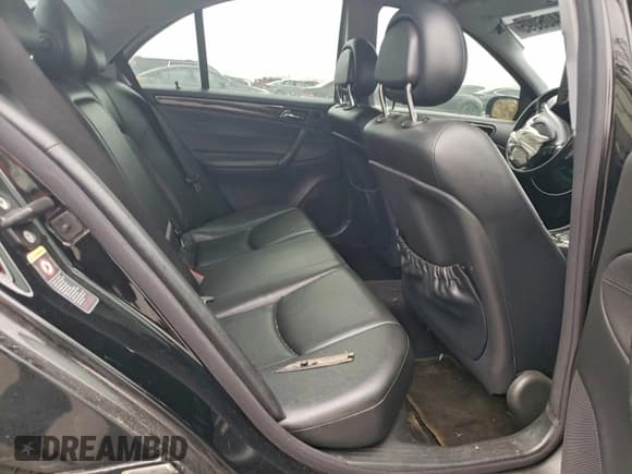 ✅ 2004 Mercedes-Benz C 240 • VIN: WDBRF81J34F546000 • Lot: 94406995. Wystawiony na Copart z przebiegiem 215 212 mil. Bezpłatny archiwum sprzedaży aukcyjnych z USA i szczegółowy raport historii pojazdu na DreamBid. Zdjęcie 10.