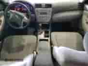 2011 Toyota Camry LE z VIN 4T4BF3EKXBR214266, wystawiony jako Copart lot #86236685 z przebiegiem 182 466 mil mil oraz Szkoda całkowita • Salvage title. Historia ofert i sprzedaży dostępna na DreamBid. Obrazek 8.