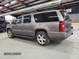 2014 Chevrolet Suburban LTZ z VIN 1GNSKKE78ER127397, wystawiony jako Copart lot #89510285 z przebiegiem 237 461 mil mil oraz Czysty tytuł • Clean title. Historia ofert i sprzedaży dostępna na DreamBid. Obrazek 2.