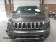 ✅ 2018 Jeep Cherokee Limited • VIN: 1C4PJMDB0JD607329 • Lot: 42446238. Wystawiony na IAAI z przebiegiem 115 382 mil. Bezpłatny archiwum sprzedaży aukcyjnych z USA i szczegółowy raport historii pojazdu na DreamBid. Zdjęcie 12.