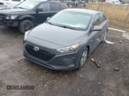 ✅ 2018 Hyundai Ioniq Blue • VIN: KMHC65LC6JU065472 • Lot: 41724214. Wystawiony na IAAI z przebiegiem 94 043 mil. Bezpłatny archiwum sprzedaży aukcyjnych z USA i szczegółowy raport historii pojazdu na DreamBid. Zdjęcie 17.