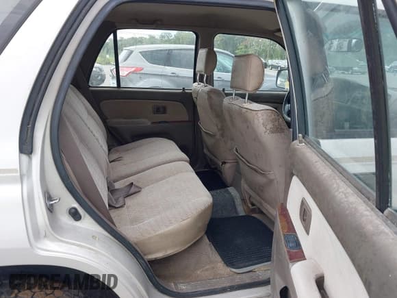 ✅ 1997 Toyota 4Runner • VIN: JT3GM84RXV0007060 • Lot: 42795743. Wystawiony na IAAI z przebiegiem 179 836 mil. Bezpłatny archiwum sprzedaży aukcyjnych z USA i szczegółowy raport historii pojazdu na DreamBid. Zdjęcie 8.