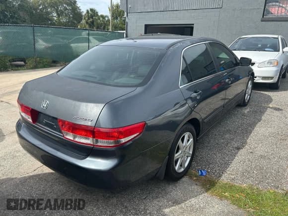 ✅ 2003 Honda Accord EX • VIN: 1HGCM665X3A080771 • Lot: 92114325. Listed on Copart with 107,461 mi. Free auction sales archive from the USA and detailed vehicle history report at DreamBid. Image 4.