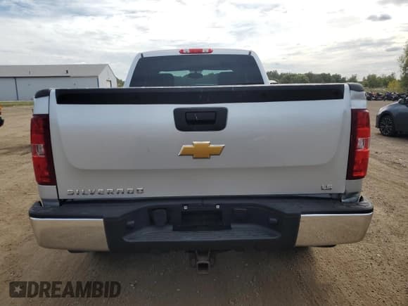 ✅ 2012 Chevrolet Silverado 1500 LS • VIN: 1GCRKREAXCZ331367 • Lot: 72149644. Listed on Copart with 146,866 mi. Free auction sales archive from the USA and detailed vehicle history report at DreamBid. Image 6.