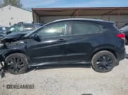 ✅ 2021 Honda HR-V Sport • VIN: 3CZRU6H10MM709049 • Lot: 43425387. Wystawiony na IAAI z przebiegiem 75 744 mil. Bezpłatny archiwum sprzedaży aukcyjnych z USA i szczegółowy raport historii pojazdu na DreamBid. Zdjęcie 15.