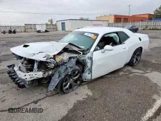 ✅ 2019 Dodge Challenger R/T • VIN: 2C3CDZBT8KH557142 • Lot: 71555755. Wystawiony na Copart z przebiegiem 85 023 mil. Bezpłatny archiwum sprzedaży aukcyjnych z USA i szczegółowy raport historii pojazdu na DreamBid. Zdjęcie 1.