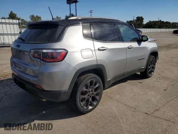 ✅ 2019 Jeep Compass Limited • VIN: 3C4NJDCB5KT669961 • Lot: 82375945. Listed on Copart with 60,233 mi. Free auction sales archive from the USA and detailed vehicle history report at DreamBid. Image 3.