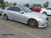 ✅ 2012 Mercedes-Benz E 350 Luxury • VIN: WDDHF5KB8CA648512 • Lot: 43663866. Wystawiony na IAAI z przebiegiem 168 165 mil. Bezpłatny archiwum sprzedaży aukcyjnych z USA i szczegółowy raport historii pojazdu na DreamBid. Zdjęcie 1.