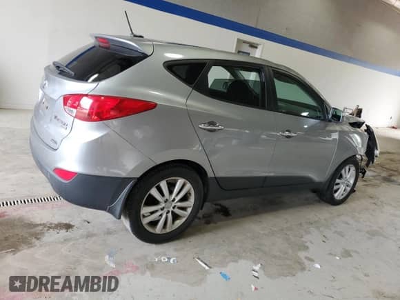 ✅ 2011 Hyundai Tucson Limited • VIN: KM8JUCAC0BU226968 • Lot: 72895504. Listed on Copart with 120,114 mi miles. Access the free auction sales archive from the USA and view a detailed vehicle history report at DreamBid. Image 3.