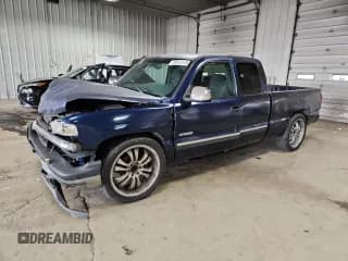 ✅ 2000 Chevrolet Silverado 1500 LS • VIN: 2GCEC19T0Y1120557 • Лот: 86612575. Опубликован ранее на Copart с пробегом 251 896 миль. Бесплатный доступ к архиву аукционных продаж из США и подробный отчёт об истории автомобиля на DreamBid. Изображение 1.