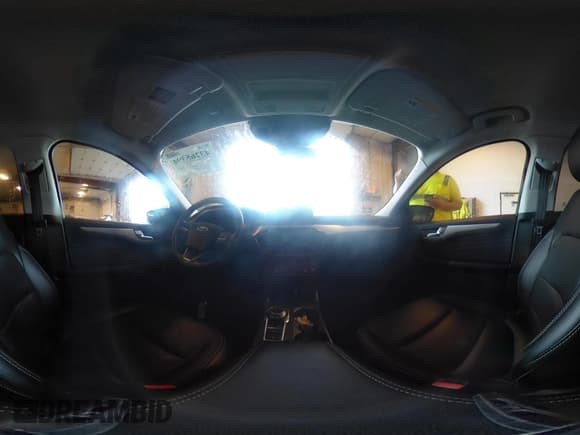 ✅ 2022 Ford Escape SEL • VIN: 1FMCU9H60NUB70515 • Lot: 43265394. Wystawiony na IAAI z przebiegiem 14 664 mil. Bezpłatny archiwum sprzedaży aukcyjnych z USA i szczegółowy raport historii pojazdu na DreamBid. Zdjęcie 18.