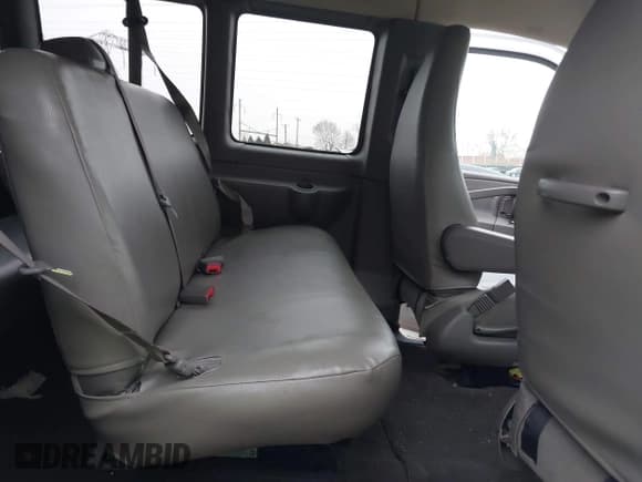 ✅ 2023 Chevrolet Express Passenger LS • VIN: 1GAZGNFP2P1137216 • Lot: 41923220. Listed on IAAI with 14,163 mi. Free auction sales archive from the USA and detailed vehicle history report at DreamBid. Image 8.