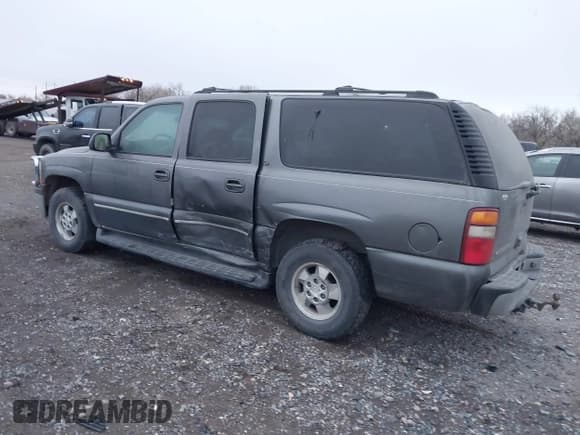 ✅ 2001 Chevrolet Suburban LS • VIN: 3GNFK16T41G243519 • Лот: 41094019. Опубликован ранее на IAAI с пробегом 220 640 миль. Бесплатный доступ к архиву аукционных продаж из США и подробный отчёт об истории автомобиля на DreamBid. Изображение 3.