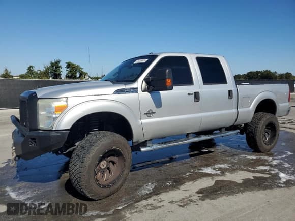 ✅ 2015 Ford F-250 Lariat • VIN: 1FT7W2BT8FEA81244 • Лот: 91305805. Опубликован ранее на Copart с пробегом 272 438 миль. Бесплатный доступ к архиву аукционных продаж из США и подробный отчёт об истории автомобиля на DreamBid. Изображение 1.