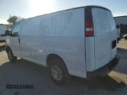 ✅ 2017 Chevrolet Express Cargo • VIN: 1GCWGAFF7H1106751 • Lot: 93034535. Wystawiony na Copart z przebiegiem 179 863 mil. Bezpłatny archiwum sprzedaży aukcyjnych z USA i szczegółowy raport historii pojazdu na DreamBid. Zdjęcie 2.
