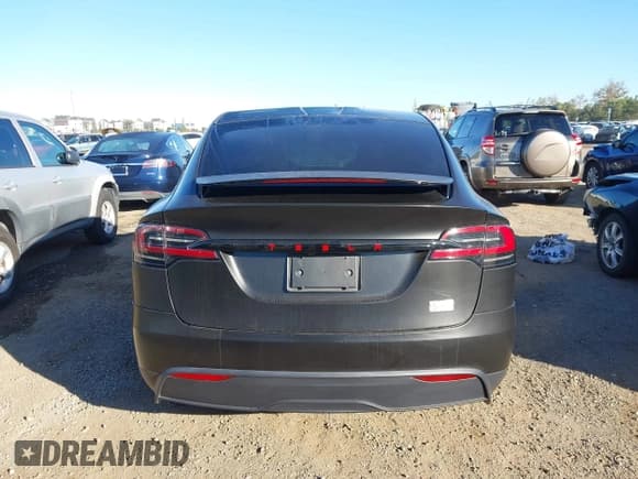 ✅ 2023 Tesla Model X Plaid • VIN: 7SAXCBE66PF428457 • Lot: 43800187. Wystawiony na IAAI z przebiegiem 51 448 mil. Bezpłatny archiwum sprzedaży aukcyjnych z USA i szczegółowy raport historii pojazdu na DreamBid. Zdjęcie 15.
