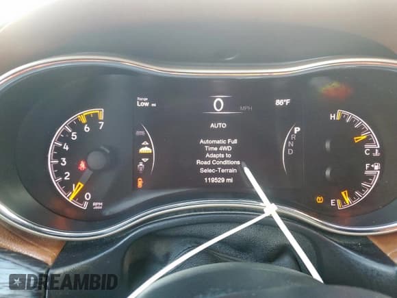 ✅ 2017 Jeep Grand Cherokee Summit • VIN: 1C4RJFJT0HC923007 • Лот: 81508845. Опубликован ранее на Copart с пробегом 119 529 миль. Бесплатный доступ к архиву аукционных продаж из США и подробный отчёт об истории автомобиля на DreamBid. Изображение 9.