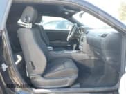 ✅ 2009 Dodge Challenger SE • VIN: 2B3LJ44V89H588439 • Lot: 40663211. Wystawiony na IAAI z przebiegiem 172 655 mil. Bezpłatny archiwum sprzedaży aukcyjnych z USA i szczegółowy raport historii pojazdu na DreamBid. Zdjęcie 5.