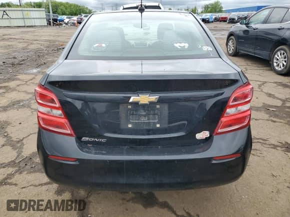 2020 Chevrolet Sonic LS с VIN 1G1JB5SB3L4122240, выставлен на аукционе Copart как лот 58172845 с пробегом 102 858 миль миль и На запчасти • Non repairable. История ставок и продаж доступна на DreamBid. Изображение 6.