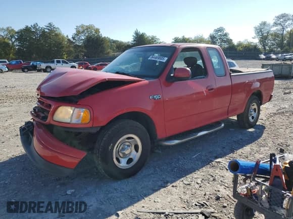 ✅ 2001 Ford F-150 XL • VIN: 1FTZX17271NB35724 • Lot: 84469005. Listed on Copart with Not provided. Free auction sales archive from the USA and detailed vehicle history report at DreamBid. Image 1.