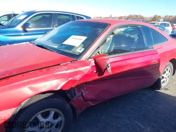 ✅ 2001 Toyota Solara SE • VIN: 2T1CG22P11C529656 • Lot: 43696180. Listed on IAAI with 257,850 mi. Free auction sales archive from the USA and detailed vehicle history report at DreamBid. Image 13.