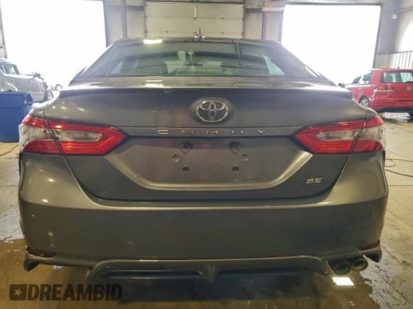 ✅ 2019 Toyota Camry SE • VIN: 4T1B11HK8KU182085 • Лот: 95648985. Опубликован ранее на Copart с пробегом Не указан. Бесплатный доступ к архиву аукционных продаж из США и подробный отчёт об истории автомобиля на DreamBid. Изображение 6.