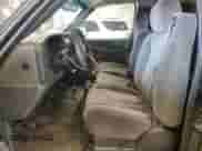 ✅ 2005 Chevrolet Silverado 1500 LS • VIN: 1GCEK19V55Z330708 • Lot: 55896355. Wystawiony na Copart z przebiegiem 186 270 mil mil. Skorzystaj z bezpłatnego archiwum sprzedaży aukcyjnych z USA i zobacz szczegółowy raport historii pojazdu na DreamBid. Zdjęcie 7.