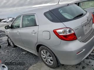 ✅ 2009 Toyota Matrix • VIN: 2T1KU40E39C029365 • Лот: 93632365. Опубликован ранее на Copart с пробегом 291 488 миль. Бесплатный доступ к архиву аукционных продаж из США и подробный отчёт об истории автомобиля на DreamBid. Изображение 2.