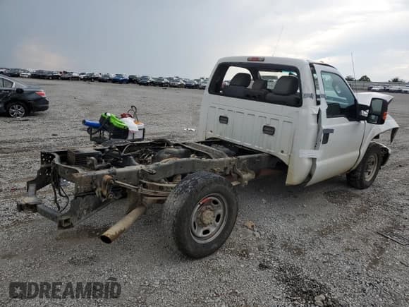 ✅ 2011 Ford F-350 XL • VIN: 1FTBF3A61BEB48319 • Lot: 69034515. Wystawiony na Copart z przebiegiem 164 236 mil. Bezpłatny archiwum sprzedaży aukcyjnych z USA i szczegółowy raport historii pojazdu na DreamBid. Zdjęcie 3.