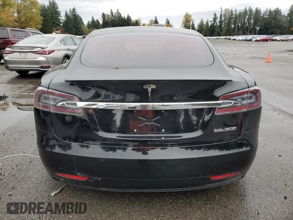 ✅ 2019 Tesla Model S 100D • VIN: 5YJSA1E41KF339541 • Лот: 90739005. Опубликован ранее на Copart с пробегом Не указан. Бесплатный доступ к архиву аукционных продаж из США и подробный отчёт об истории автомобиля на DreamBid. Изображение 6.