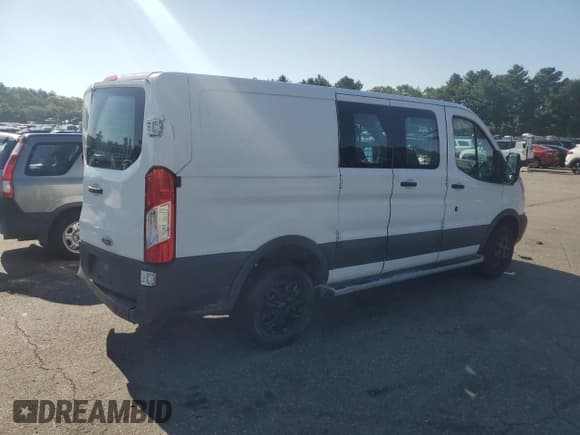 ✅ 2015 Ford Transit Cargo • VIN: 1FTNR1ZM8FKA76988 • Лот: 62491225. Опубликован ранее на Copart с пробегом 195 868 миль. Бесплатный доступ к архиву аукционных продаж из США и подробный отчёт об истории автомобиля на DreamBid. Изображение 3.