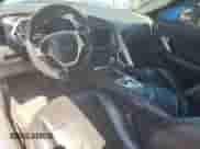 2014 Chevrolet Corvette Z51 1LT z VIN 1G1YG2D78E5120732, wystawiony jako Copart lot #57976955 z przebiegiem 68 193 mil mil oraz Szkoda całkowita • Salvage title. Historia ofert i sprzedaży dostępna na DreamBid. Obrazek 8.