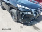 ✅ 2024 Nissan Rogue Platinum • VIN: JN8BT3DD3RW454966 • Lot: 43226162. Listed on IAAI with 33,682 mi. Free auction sales archive from the USA and detailed vehicle history report at DreamBid. Image 6.