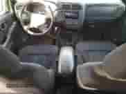 2003 Chevrolet Blazer LS z VIN 1GNDT13X33K136937, wystawiony jako Copart lot #80944284 z przebiegiem 163 549 mil mil oraz Szkoda całkowita • Salvage title. Historia ofert i sprzedaży dostępna na DreamBid. Obrazek 8.