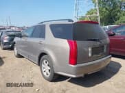 ✅ 2006 Cadillac SRX • VIN: 1GYEE637260222335 • Лот: 42959743. Опубликован ранее на IAAI с пробегом 94 826 миль. Бесплатный доступ к архиву аукционных продаж из США и подробный отчёт об истории автомобиля на DreamBid. Изображение 3.
